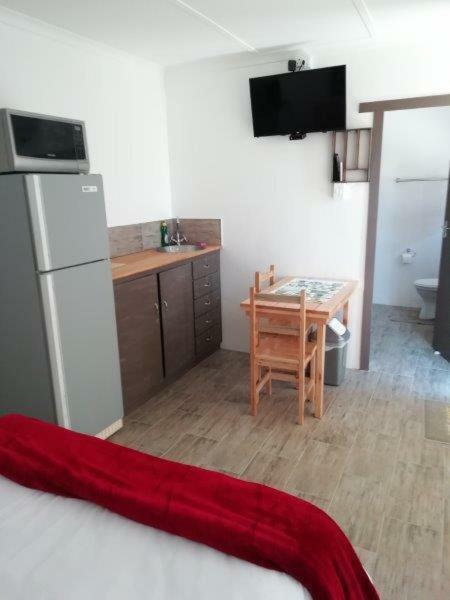 Apartament 74 Voortrekker Street Beaufort West Zewnętrze zdjęcie