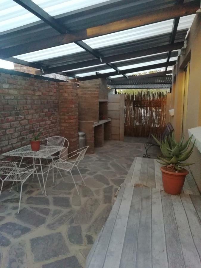 Apartament 74 Voortrekker Street Beaufort West Zewnętrze zdjęcie